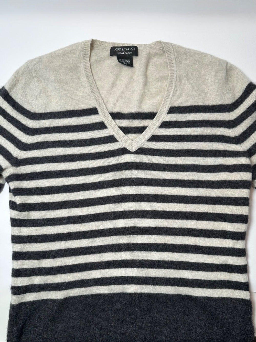 Lord & Taylor 100% Cashmere Sweater | Striped V-Neck | Soft Neutral | Size L - Picture 3 of 14